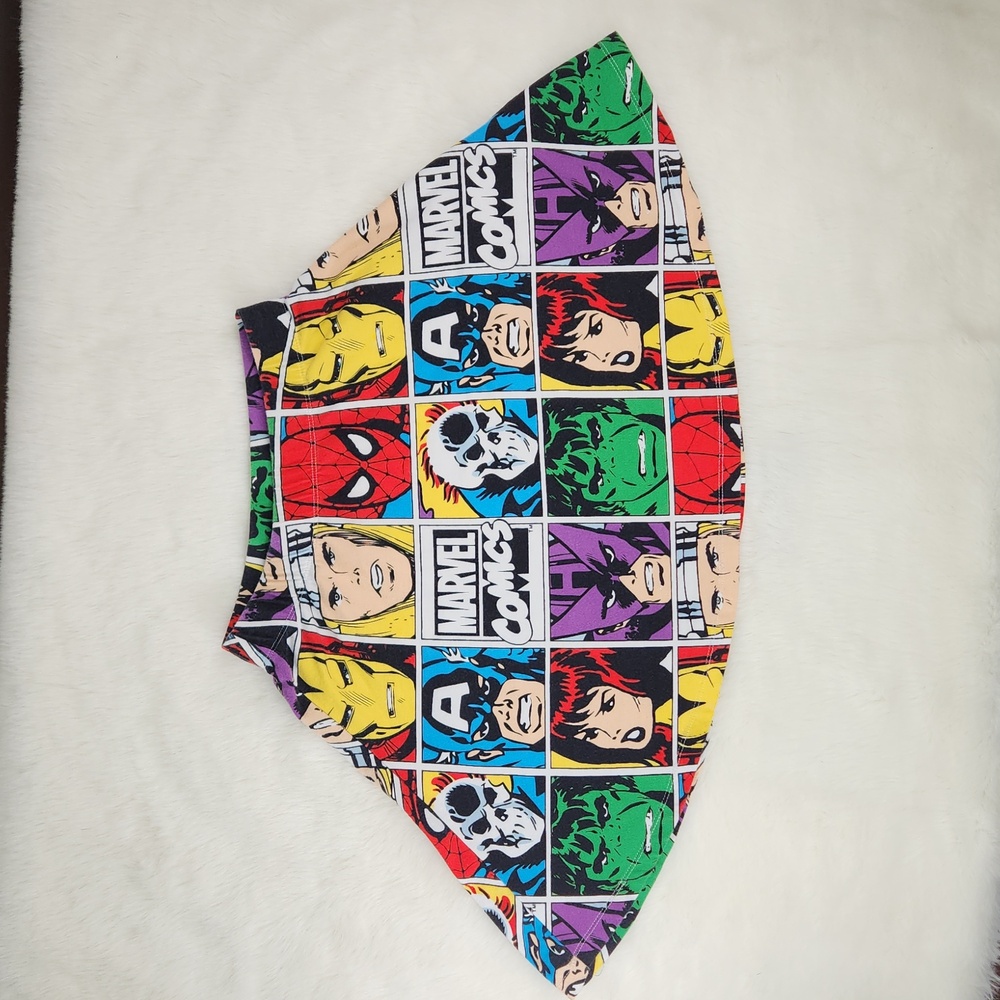 MARVEL MINI SKIRT Size XS 24" Waist Graphic Pattern